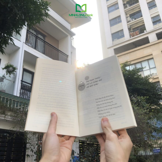 Đời Hơi Dở Nhưng Vẫn Phải Niềm Nở
