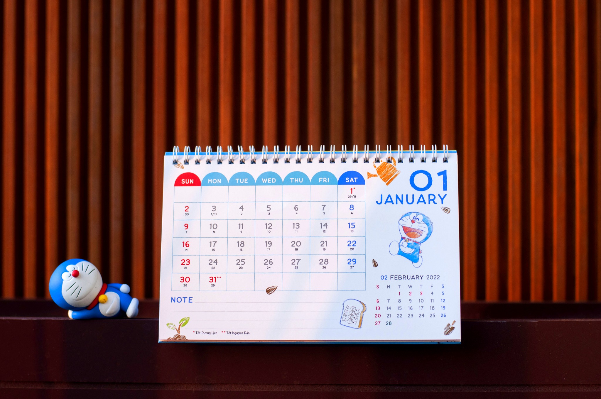 Lịch Để Bàn Doraemon 2022 - Tặng Kèm Sticker