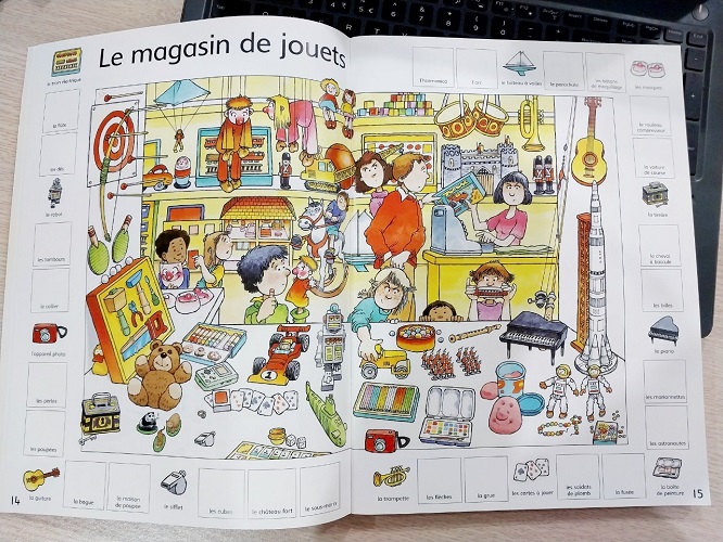 Sách Tiếng Pháp : The Usborne First Thousand Words In French ( Sticker Book)